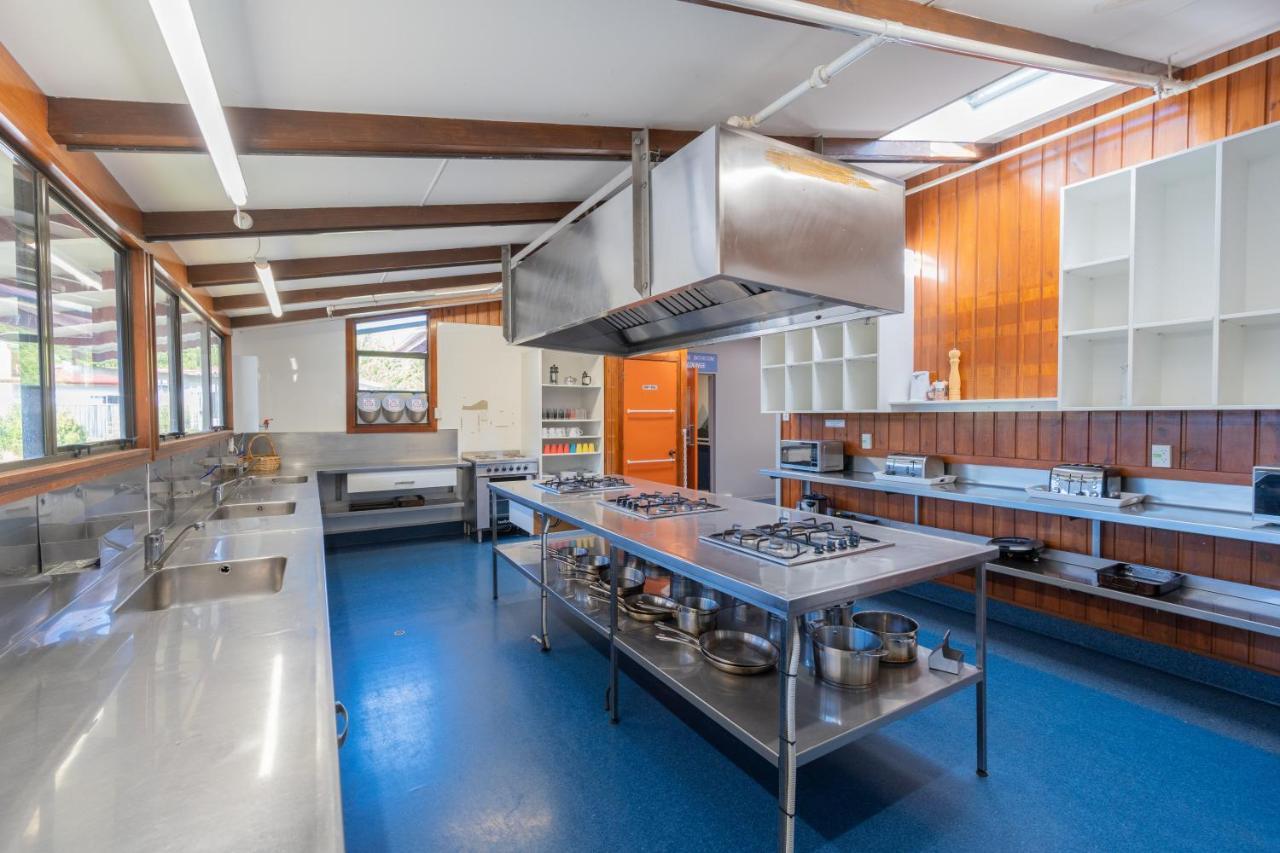Te Anau Central Backpackers Экстерьер фото